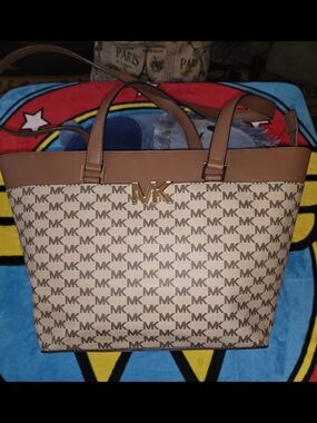 New Michael Kors Brown Logo Tote Bag - MK Signature Canvas